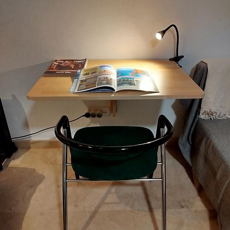 Apartamento En La Calle Principal Con Solarium. Тарифа Екстериор снимка