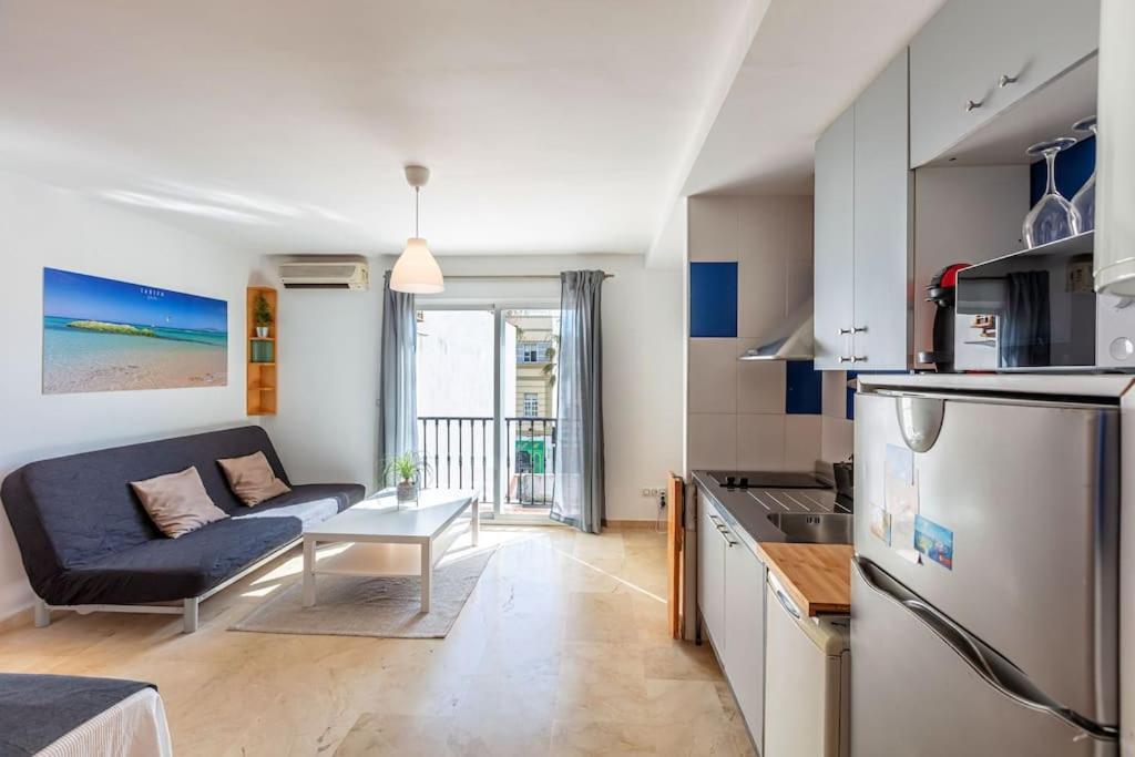 Apartamento En La Calle Principal Con Solarium. Тарифа Екстериор снимка